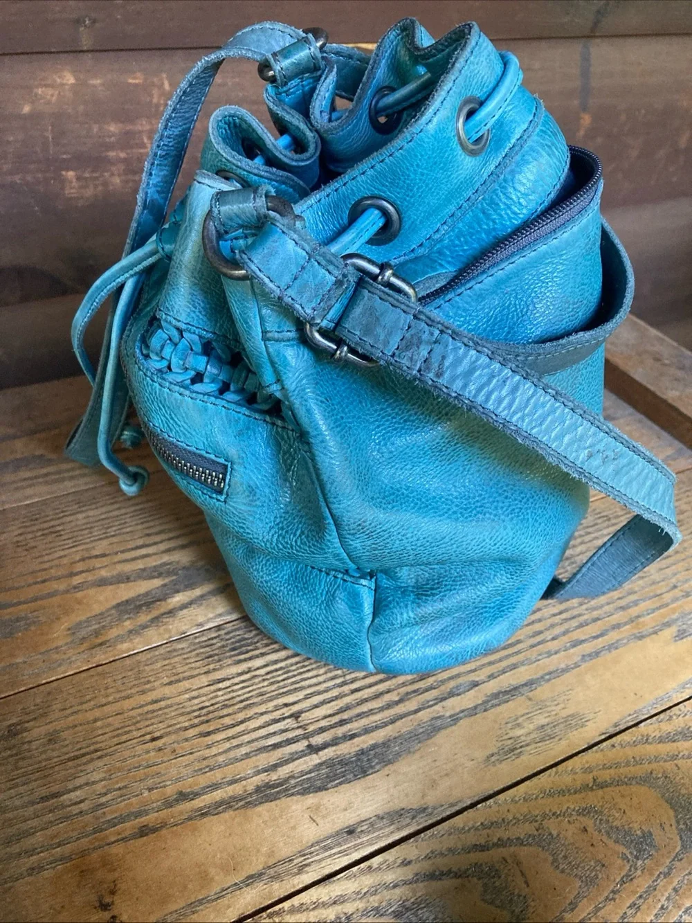 Vilenca Holland stylish teal